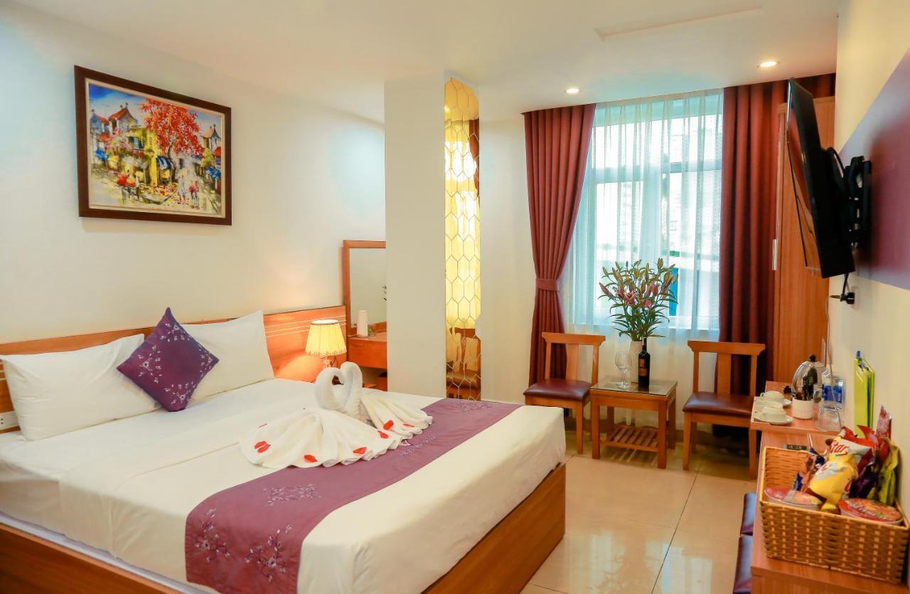 Aloha Hotel 2*